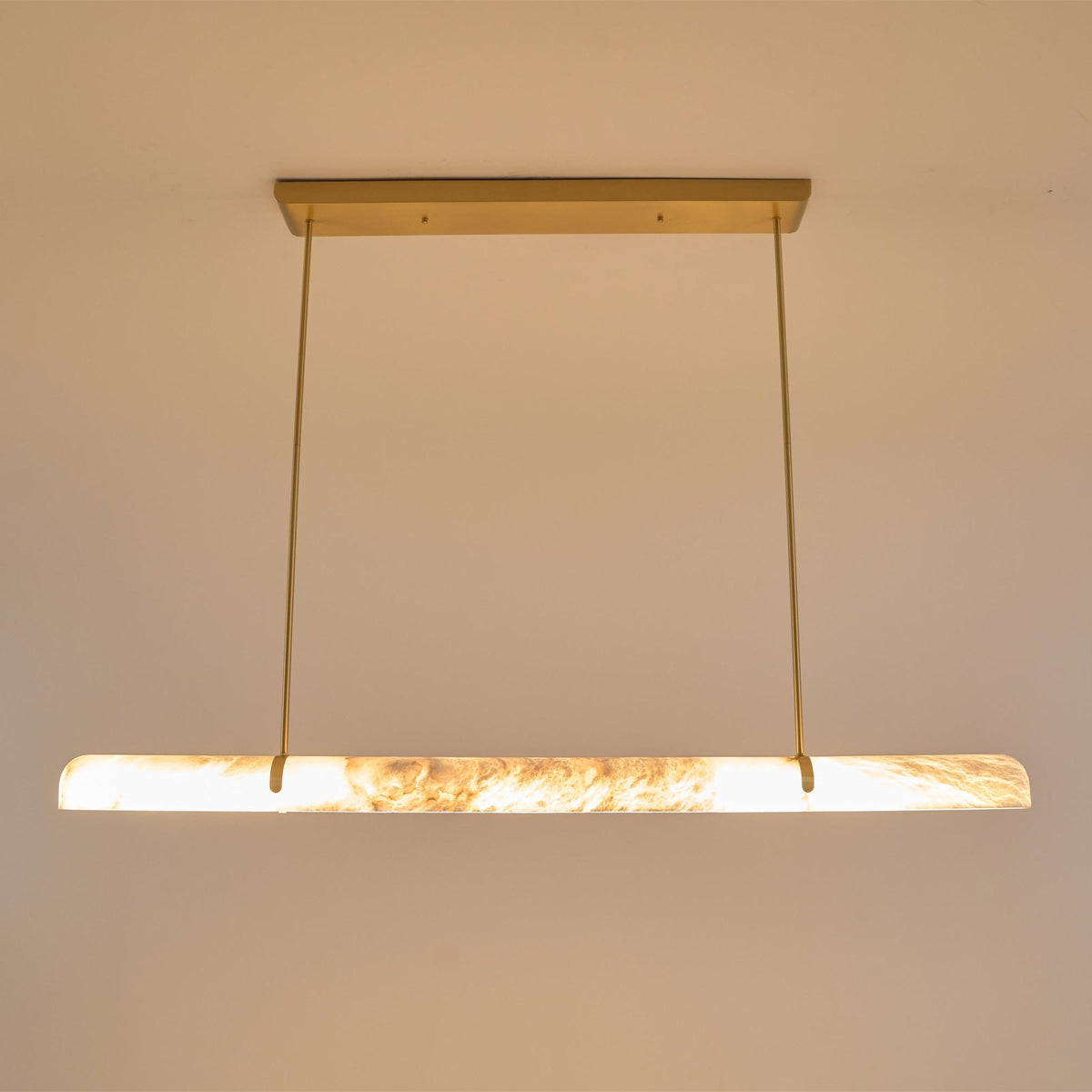 Linear Alabaster Chandelier in Brass or Black, Modern LED Pendant Light for Dining Room and Living Room