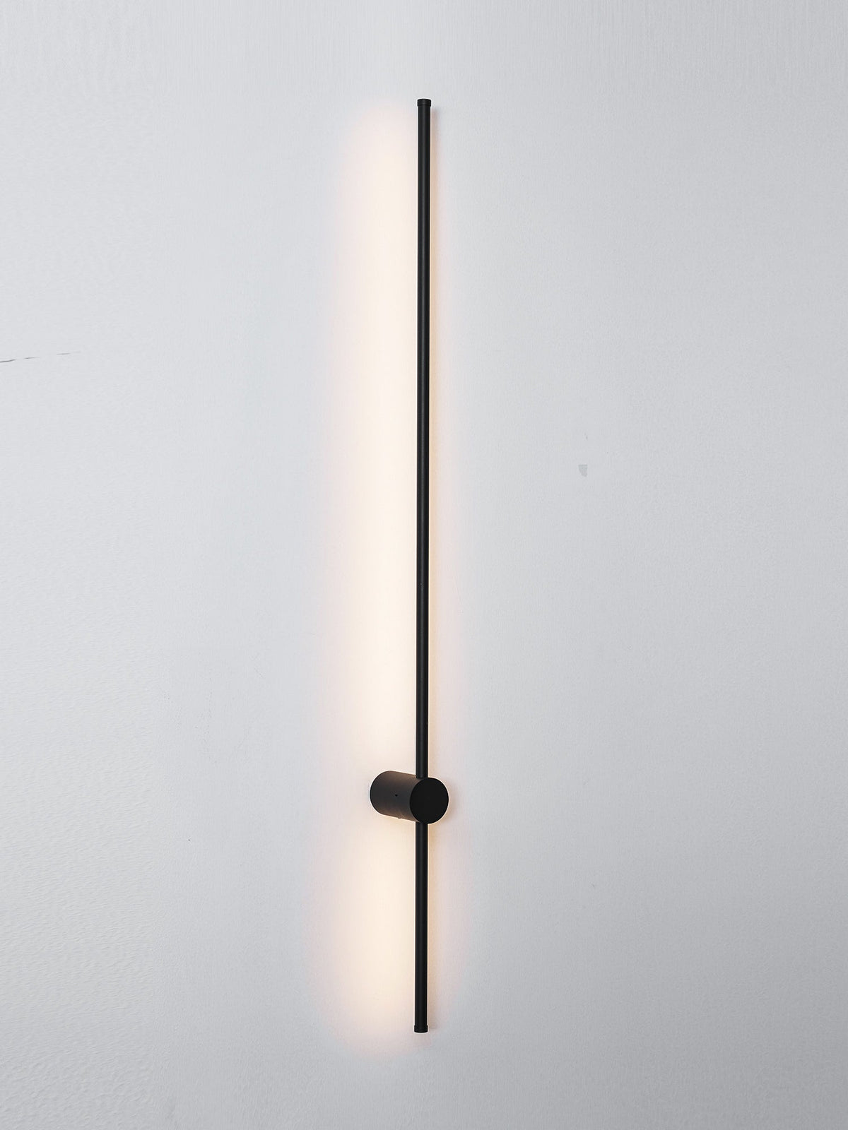 Linear LED Rechargeable Wall Sconce – Modern Minimalist Ambient Lighting