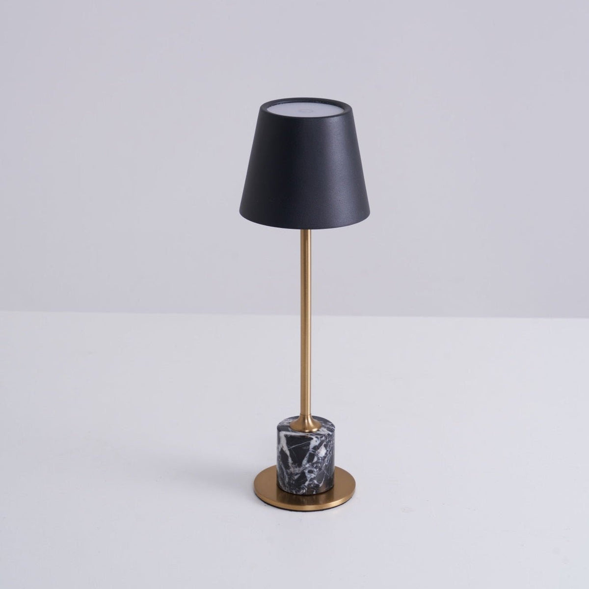 Lirio Mini Marble Table Lamp – Portable LED Accent Light