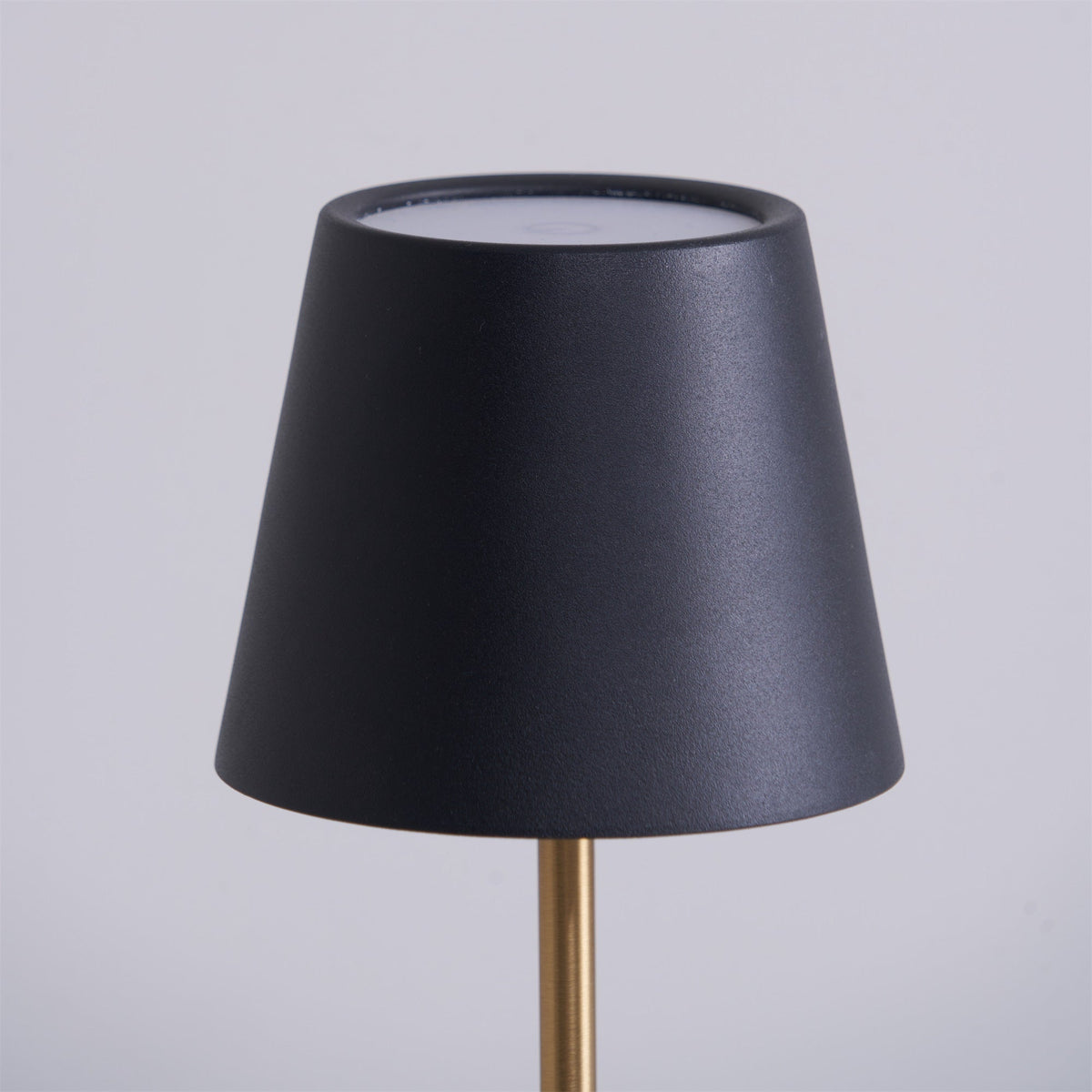 Lirio Mini Marble Table Lamp – Portable LED Accent Light