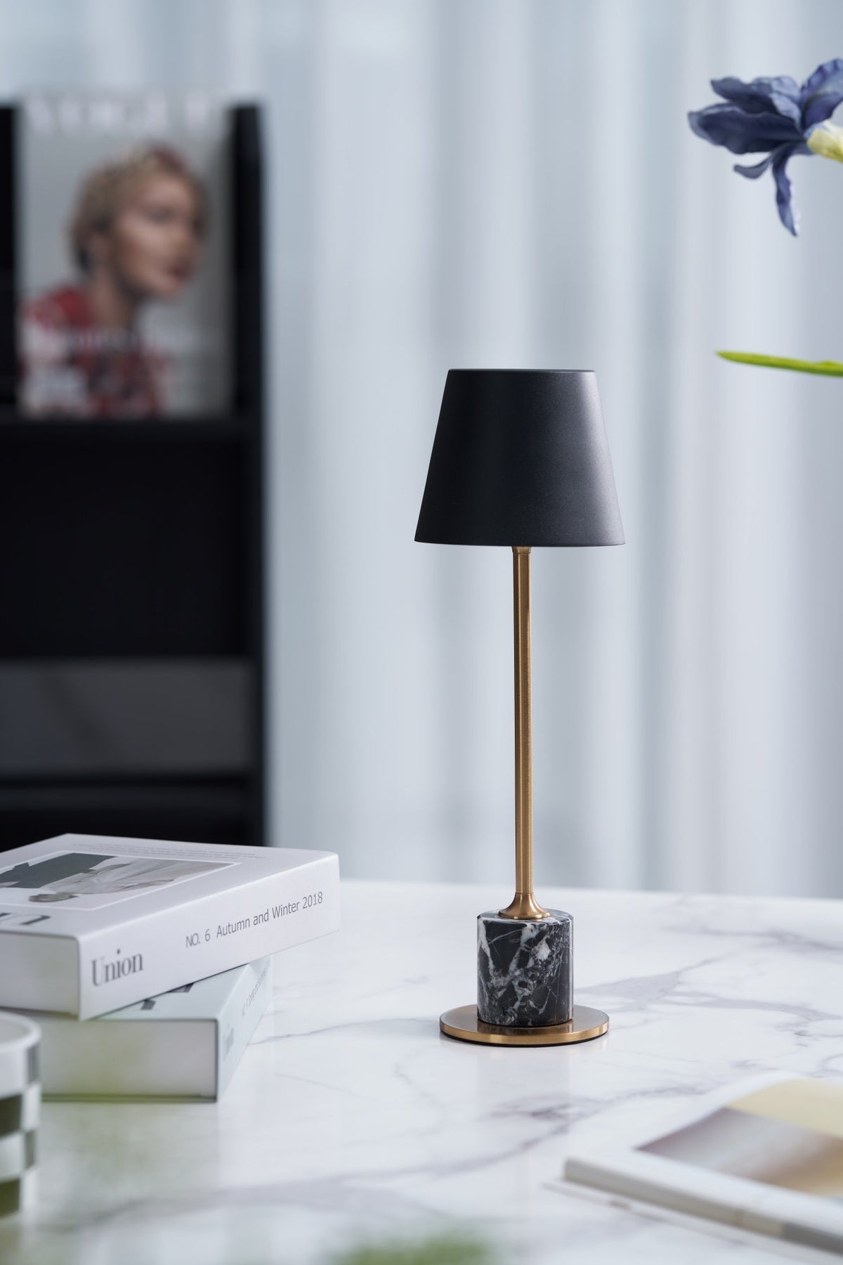 Lirio Mini Marble Table Lamp – Portable LED Accent Light