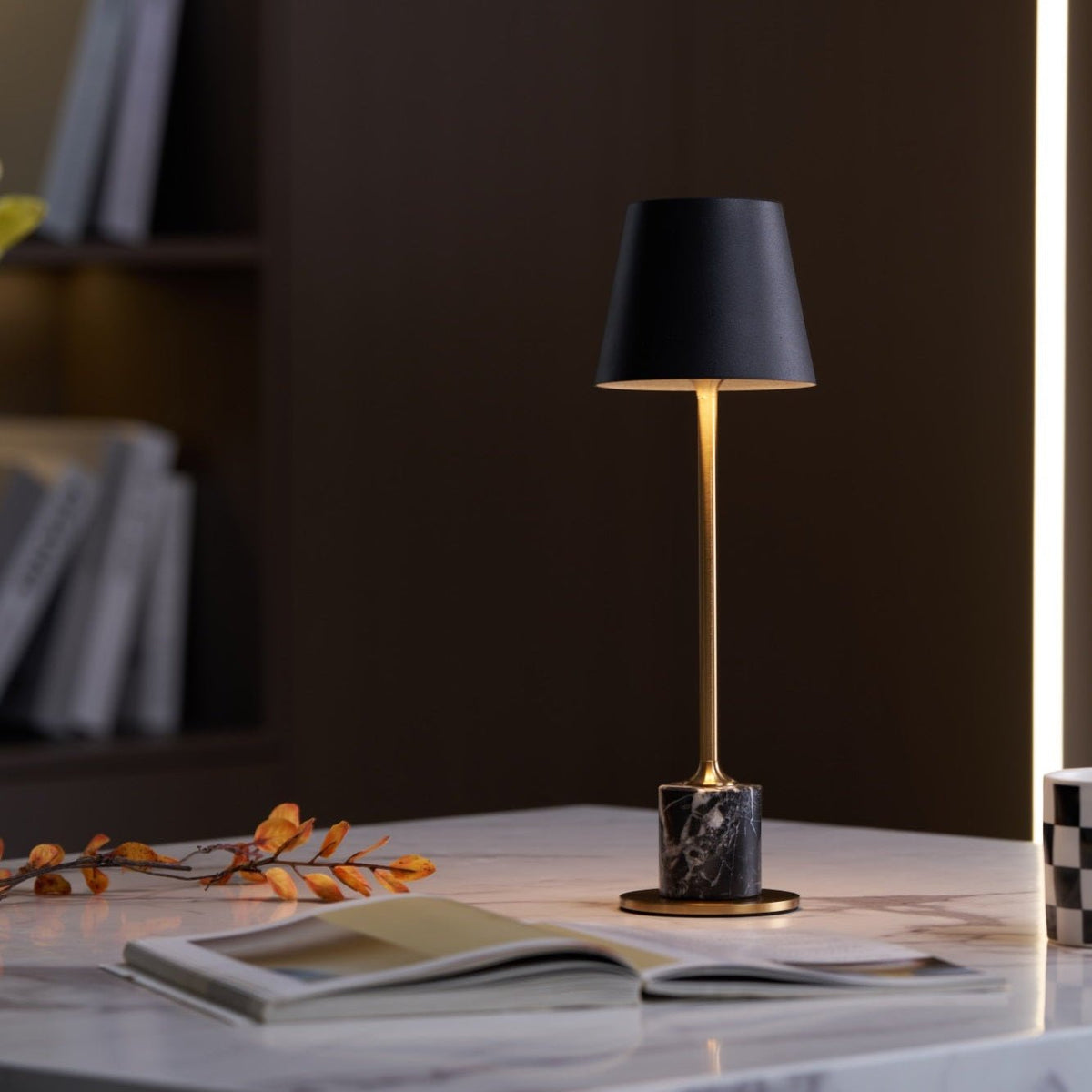 Lirio Mini Marble Table Lamp – Portable LED Accent Light