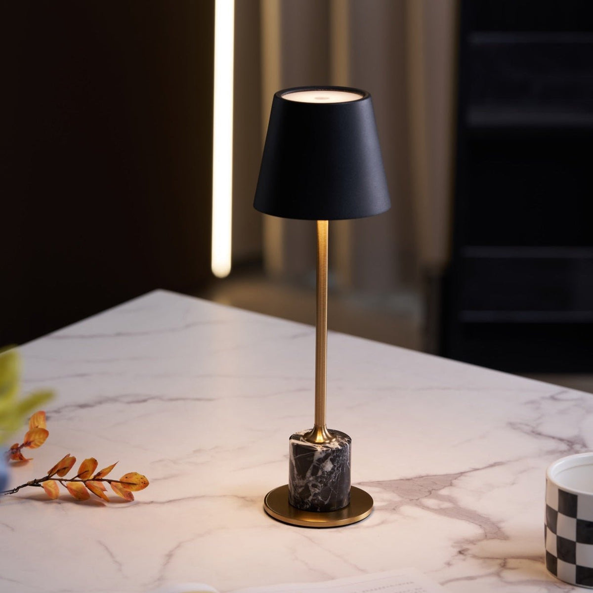 Lirio Mini Marble Table Lamp – Portable LED Accent Light