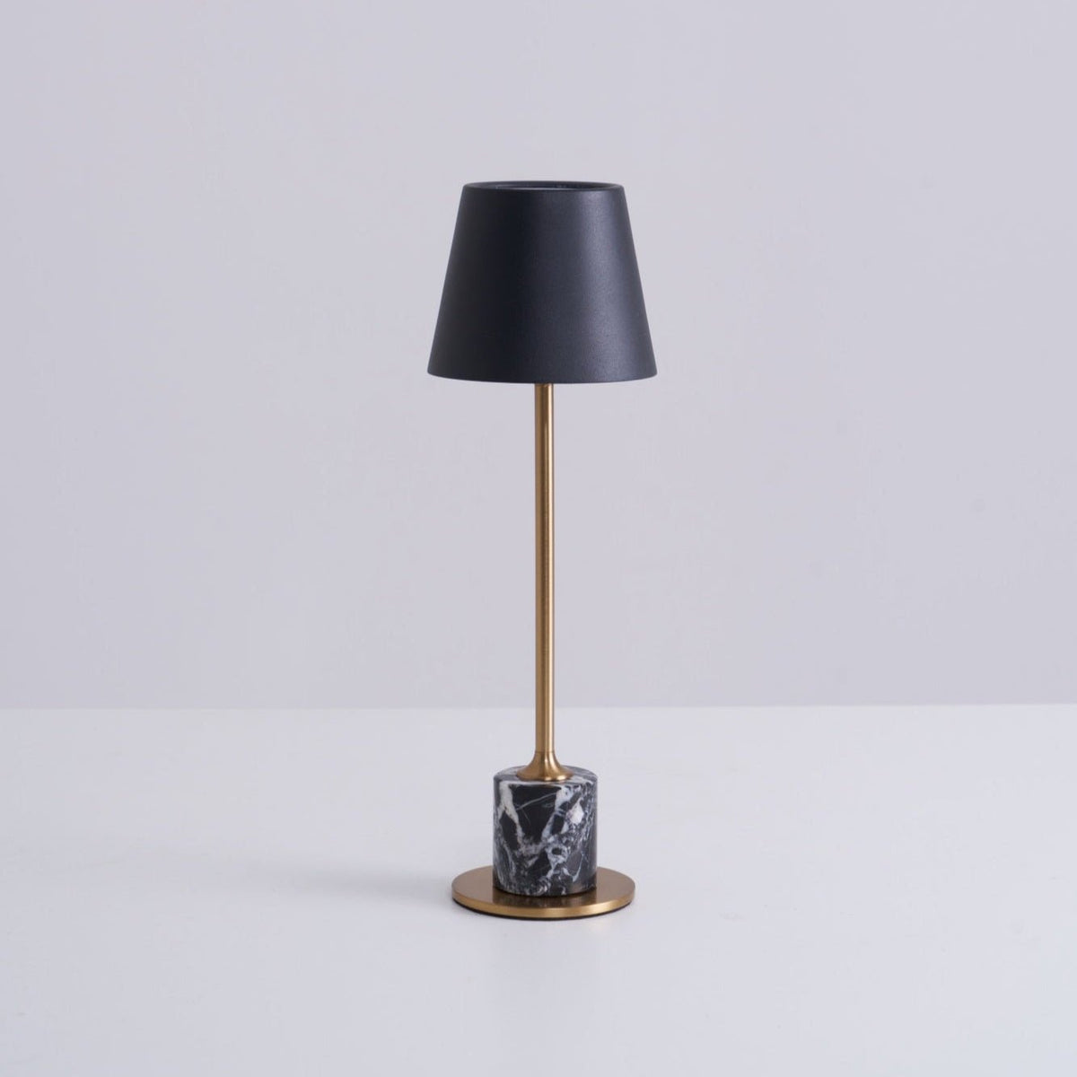 Lirio Mini Marble Table Lamp – Portable LED Accent Light