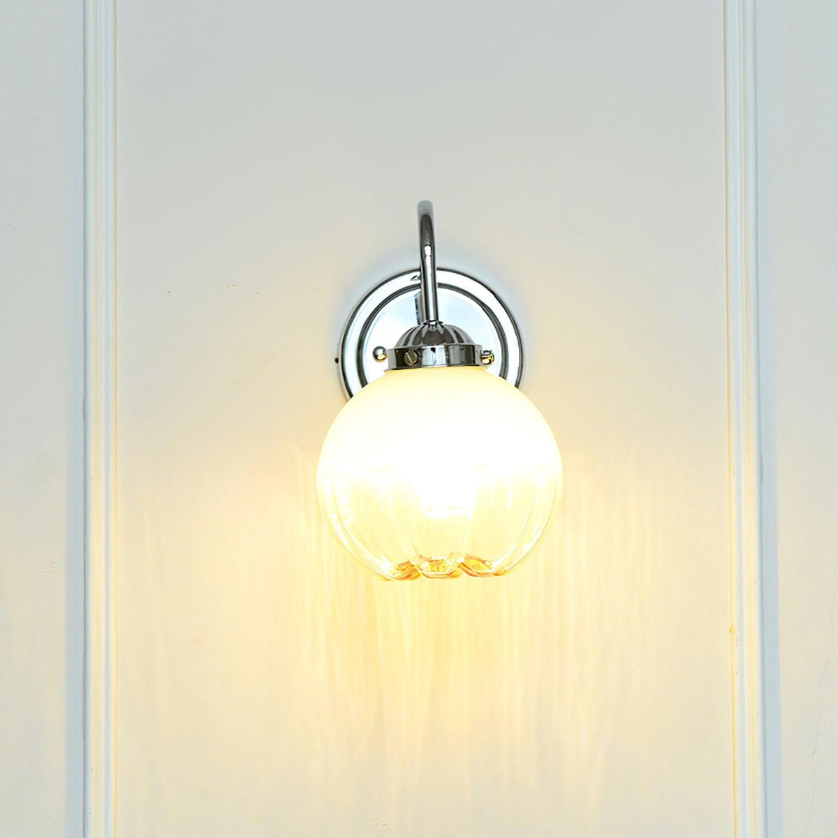 litchford-wall-lamp