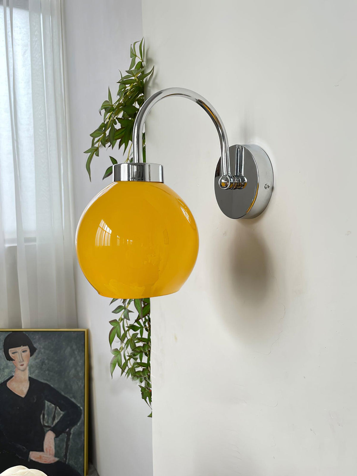 loa-wall-lamp