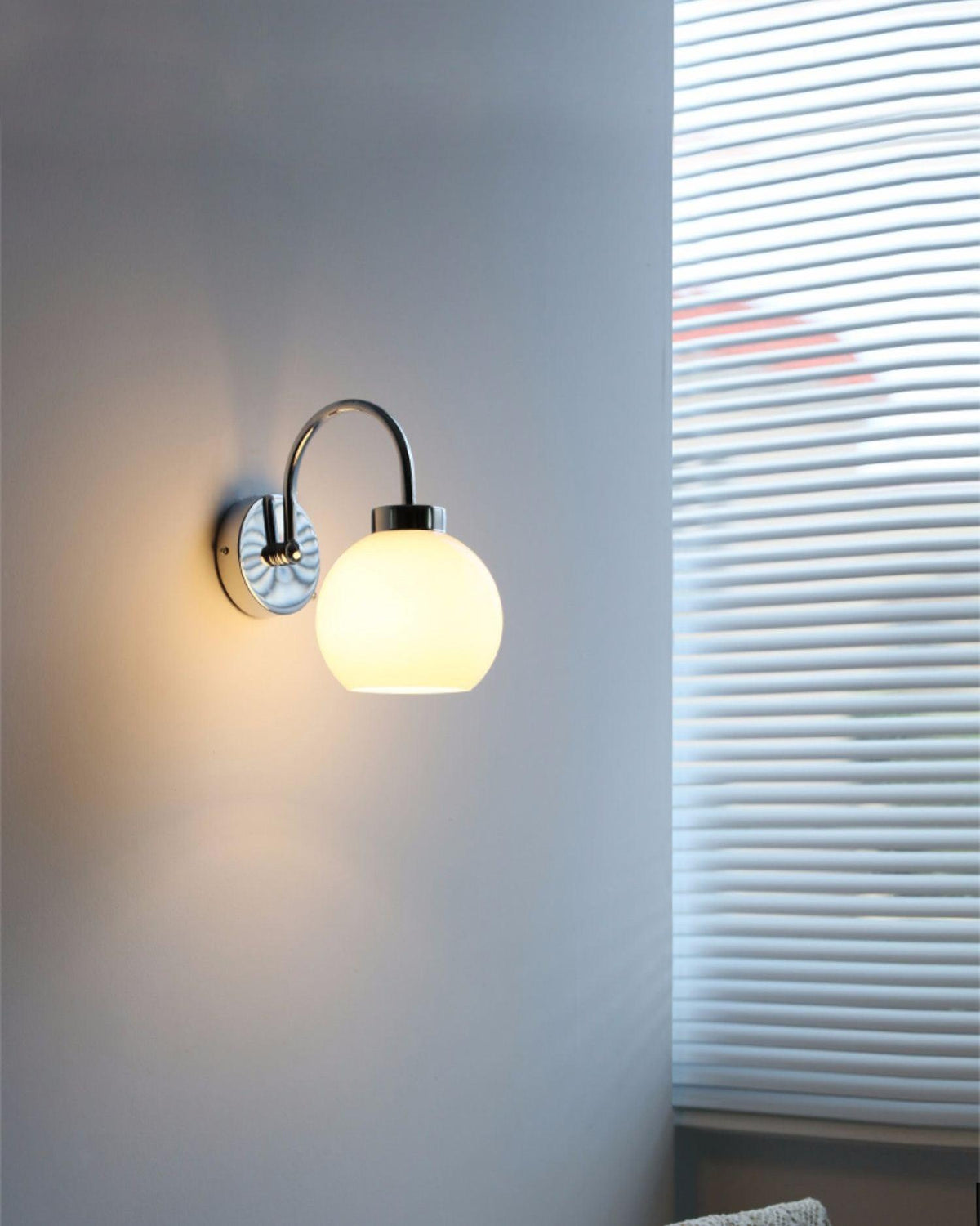 loa-wall-lamp