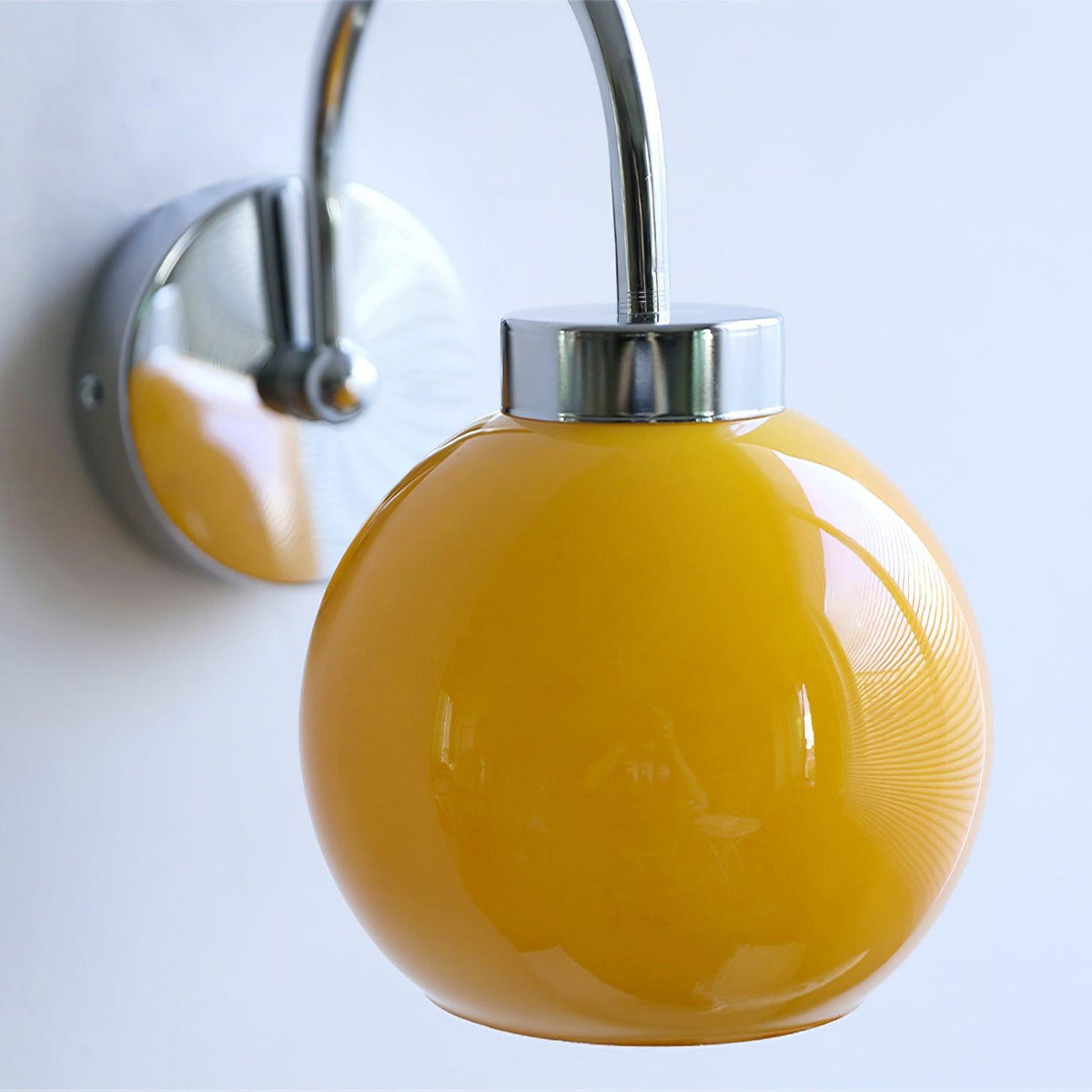 loa-wall-lamp