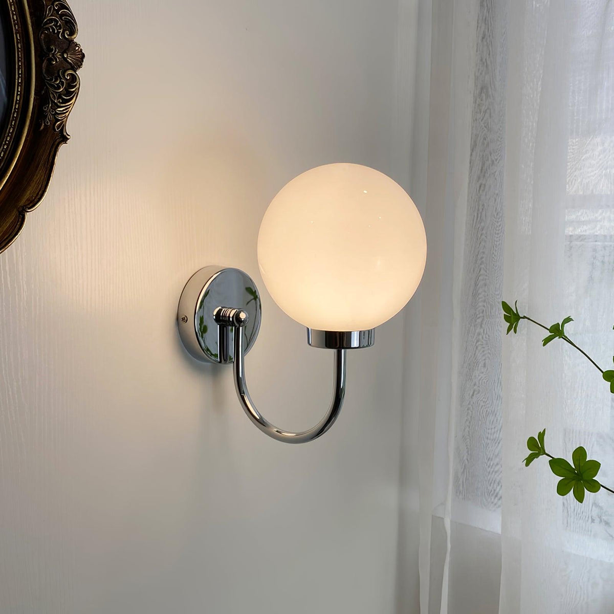 loa-wall-lamp