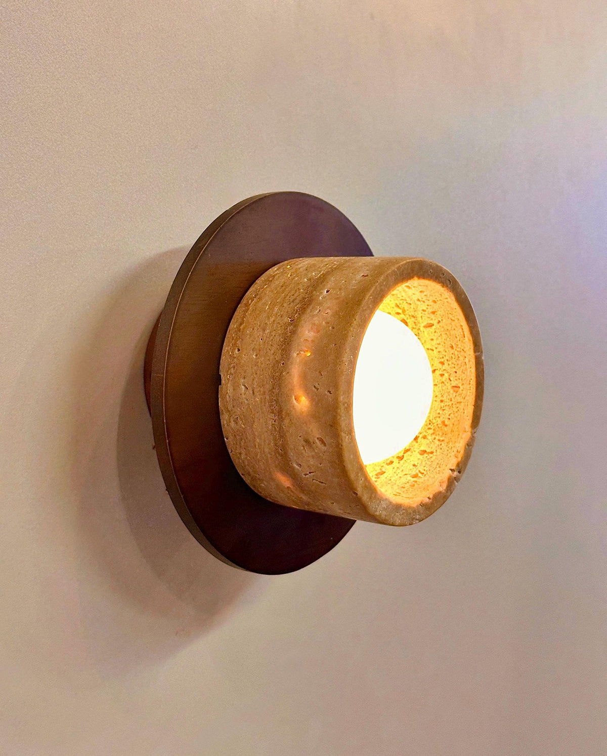 logatec-traverine-wall-lamp