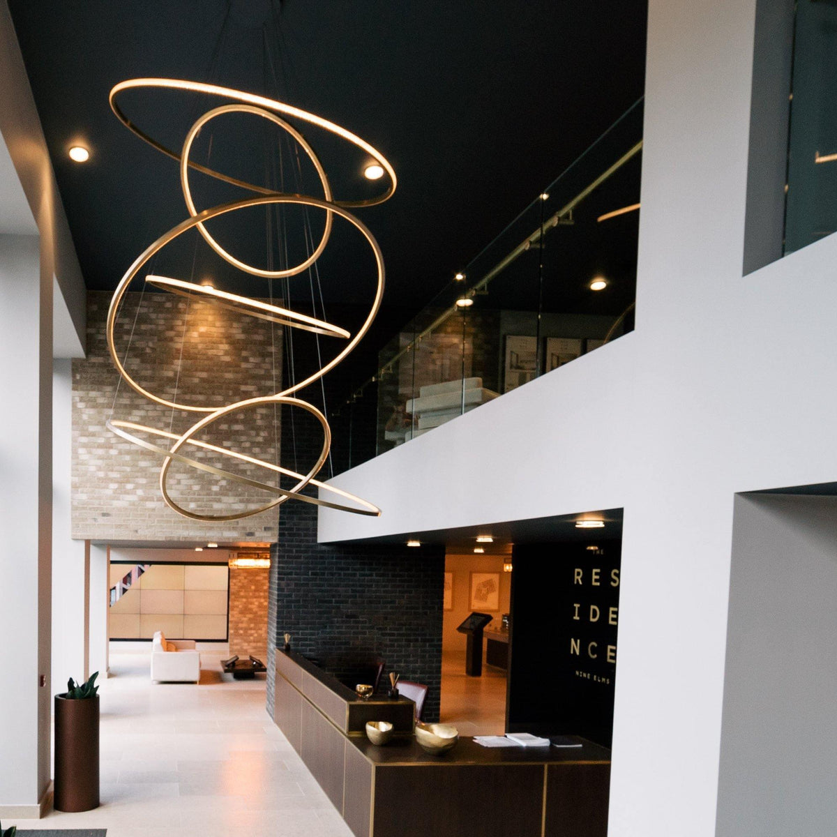 Aveline Modern LED Pendant Chandelier for Dining Room and Living Room