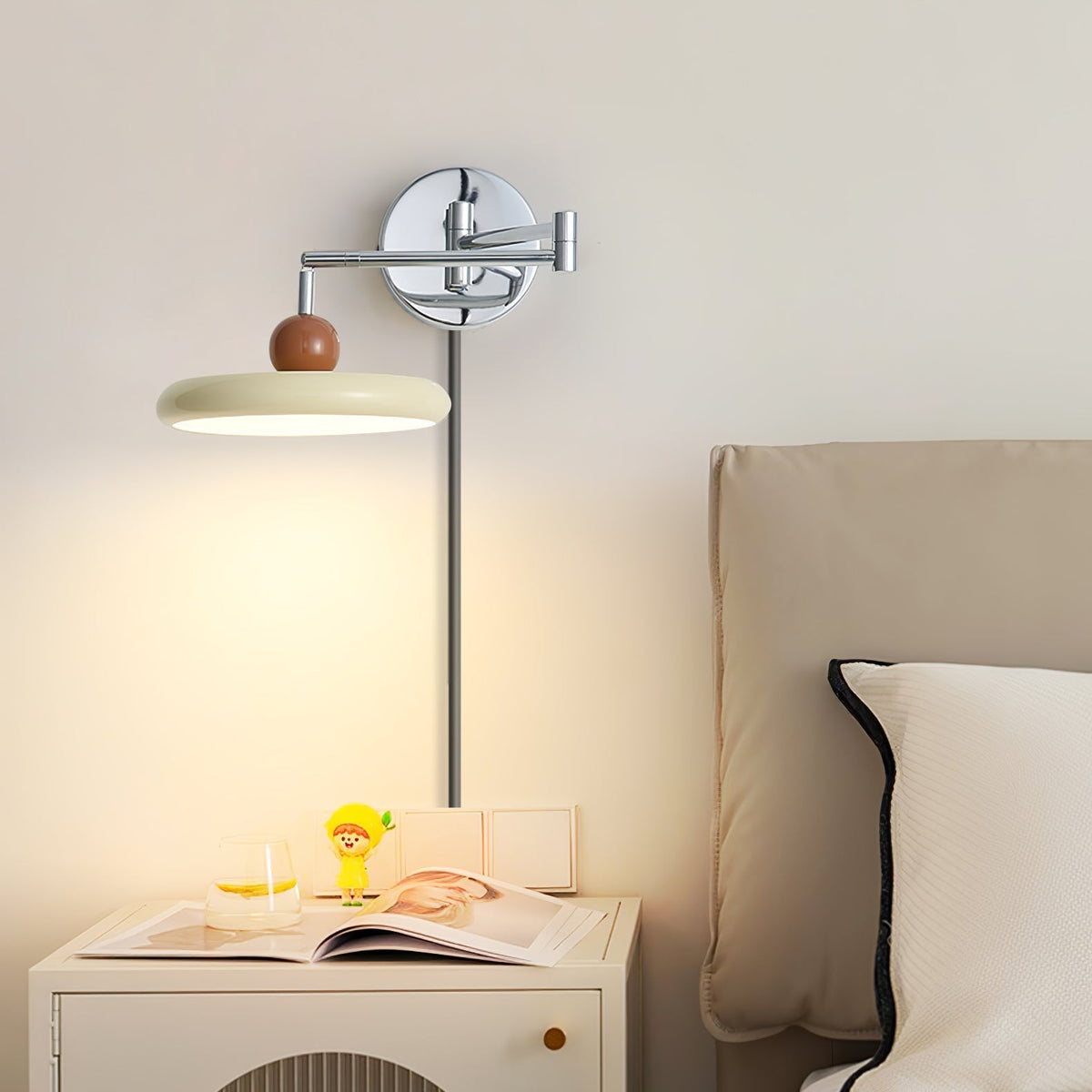 Lola Plug In Wall Lamp