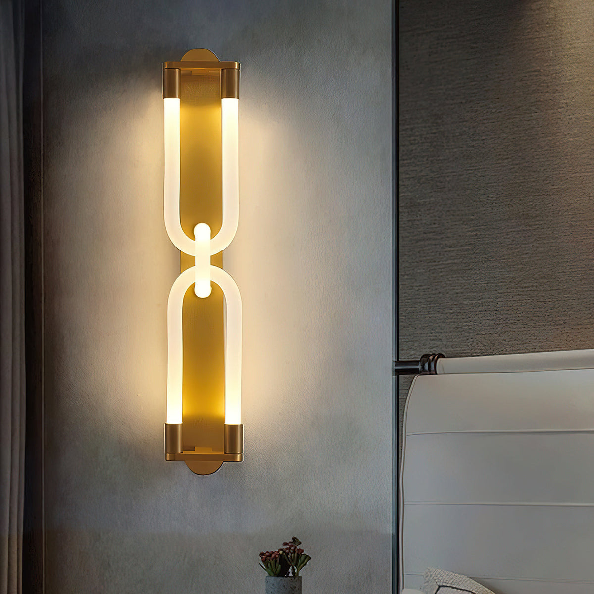 loopi-wall-lamp