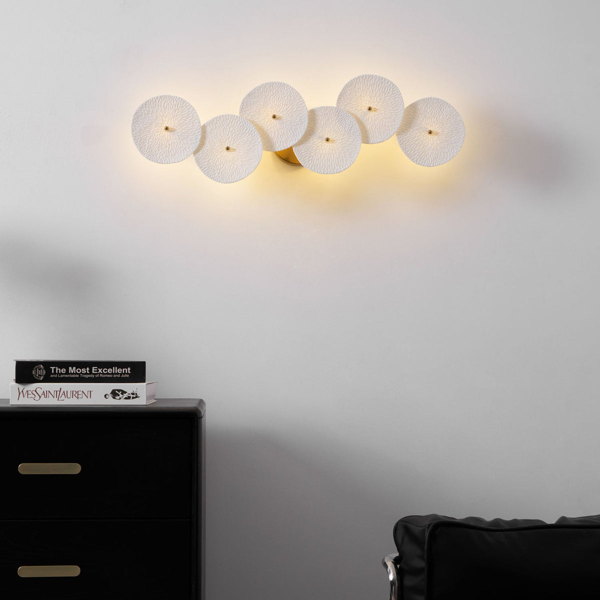 lotus-petal-wall-lamp