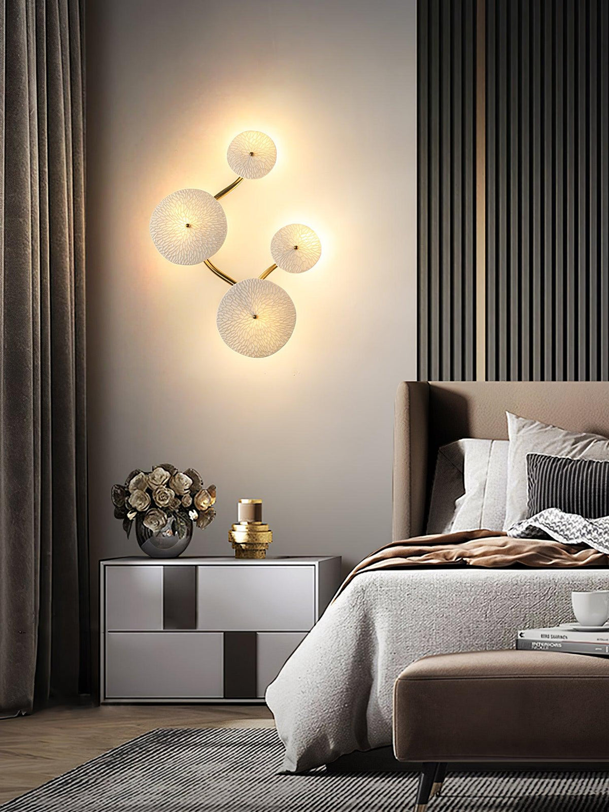 lotus-petal-wall-lamp
