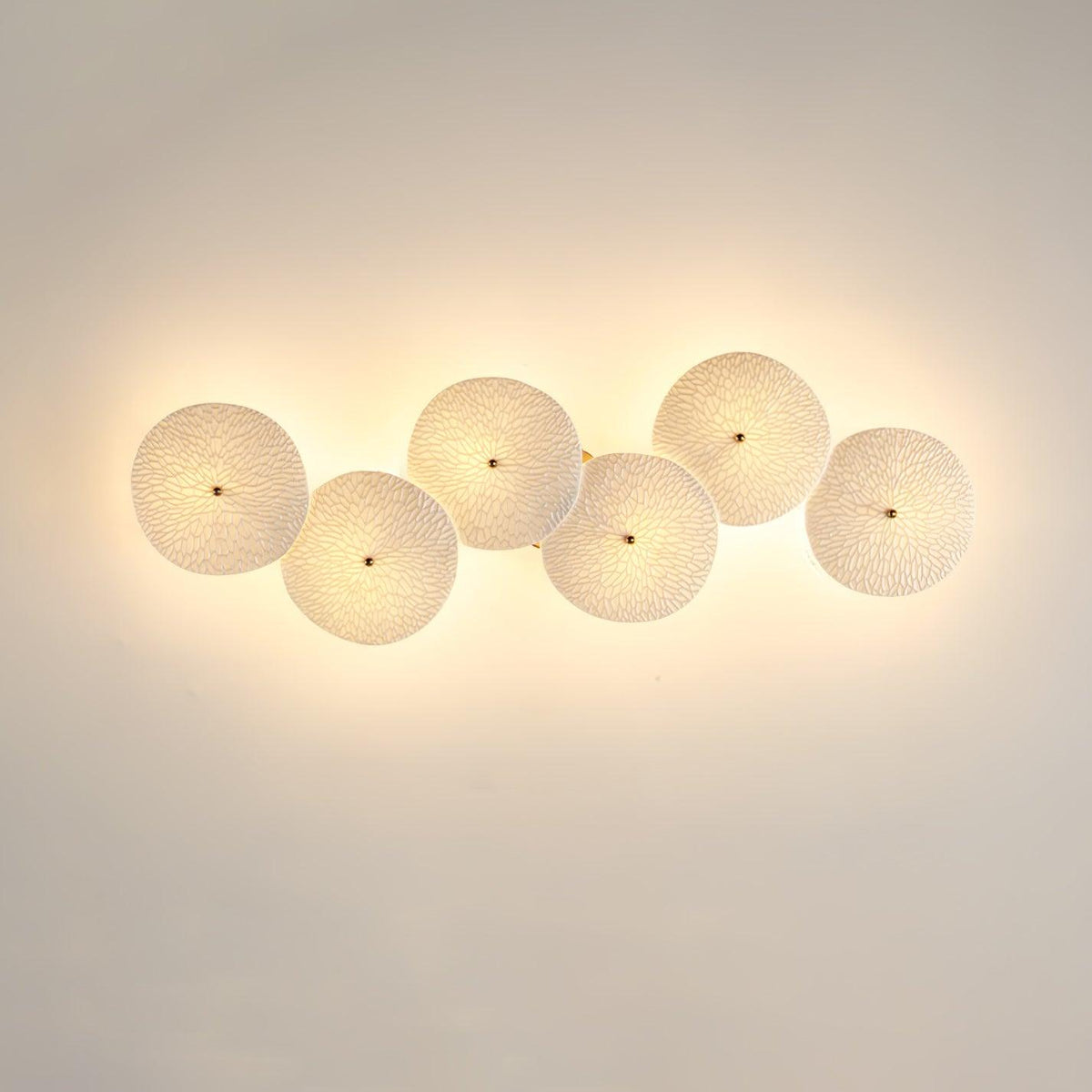 lotus-petal-wall-lamp