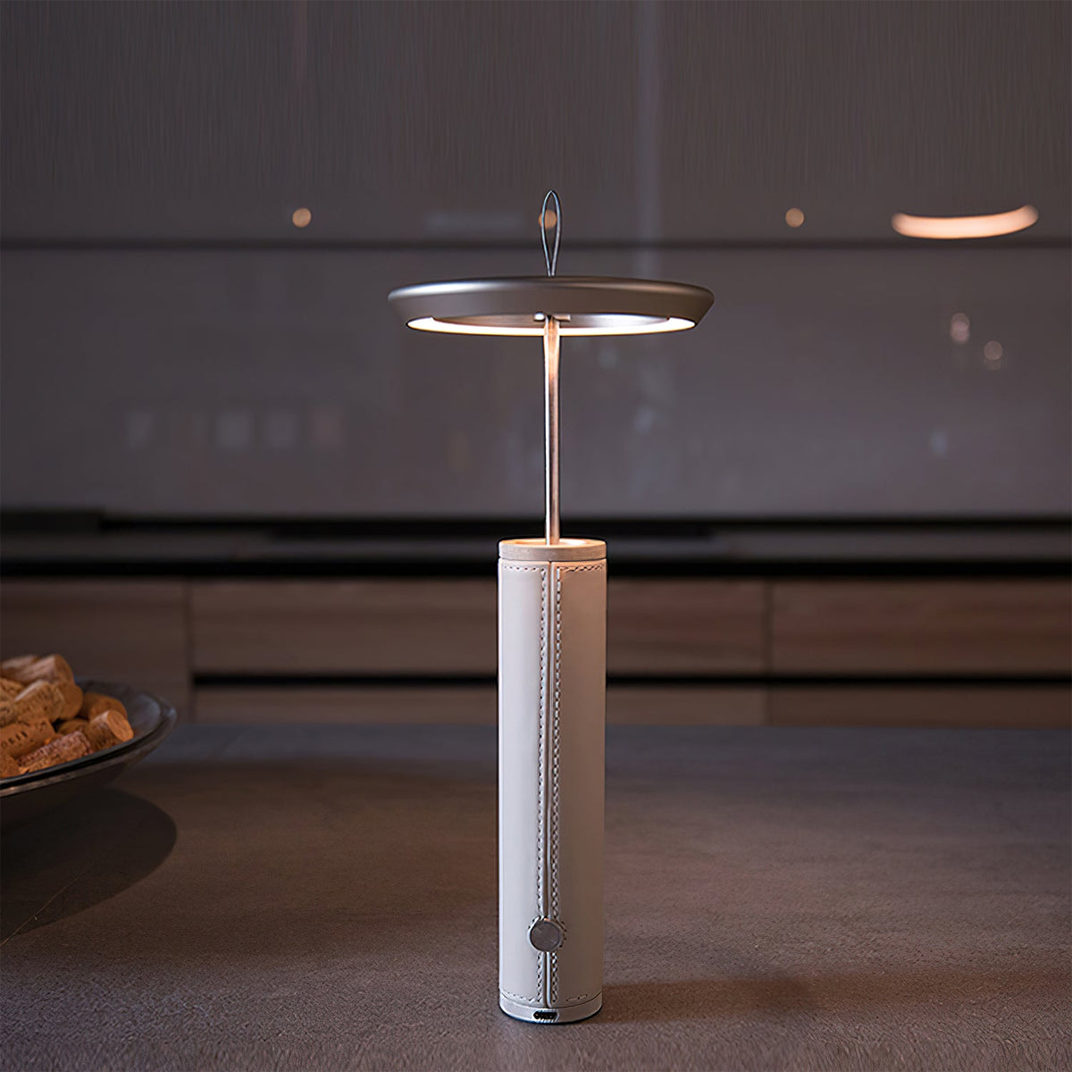 luca-portable-table-lamp