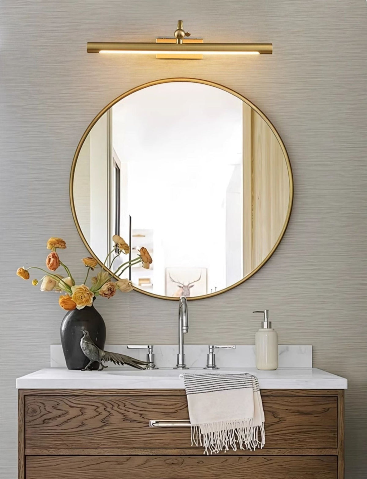 Lucent Vanity Wall Light – Modern LED Wall Sconce in Gold Finish