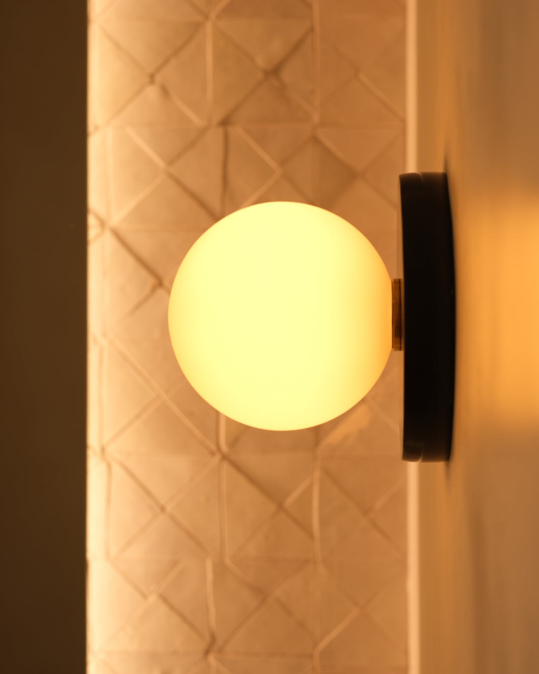 lucie-flushmount-sconce