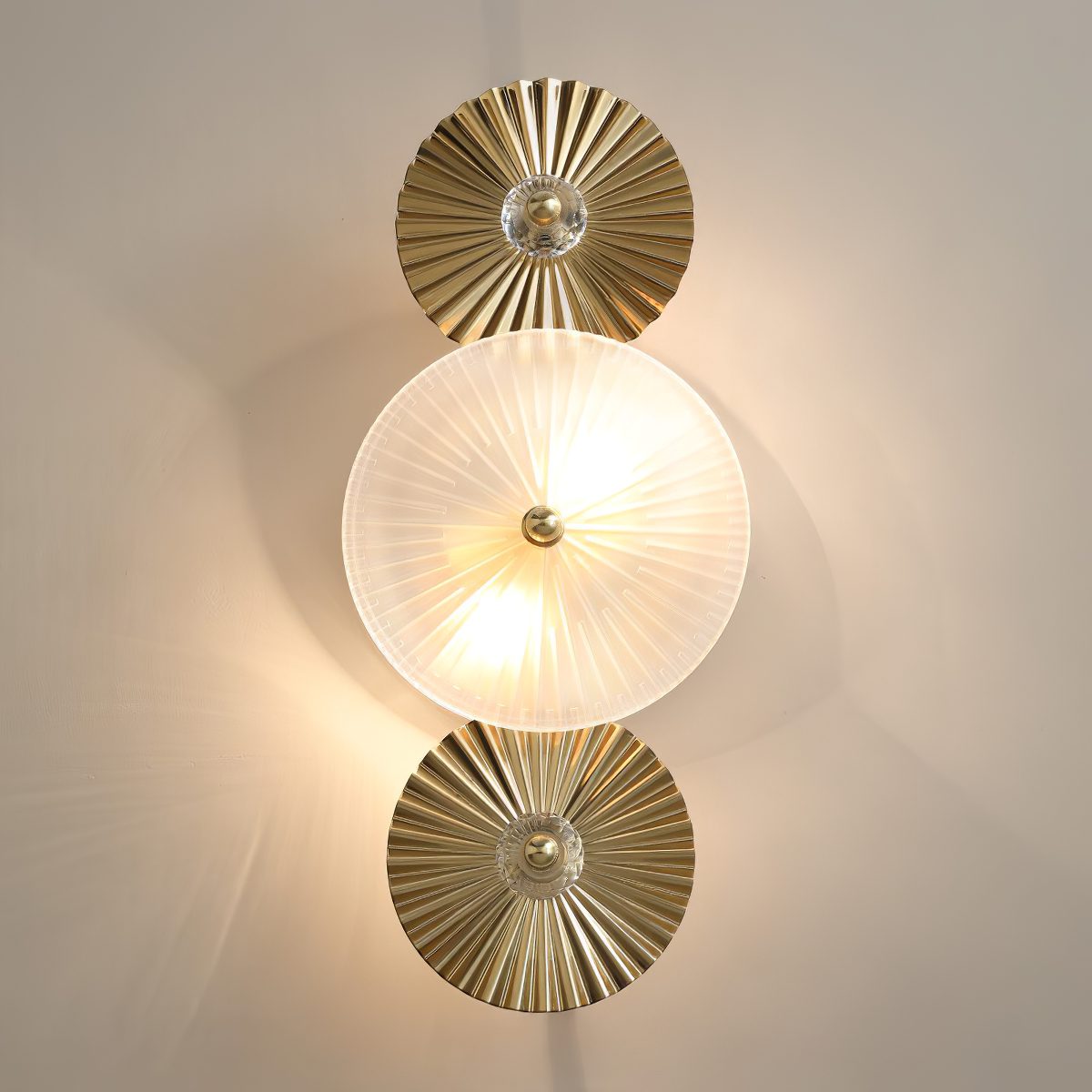 Lucky 8 Wall Lamp