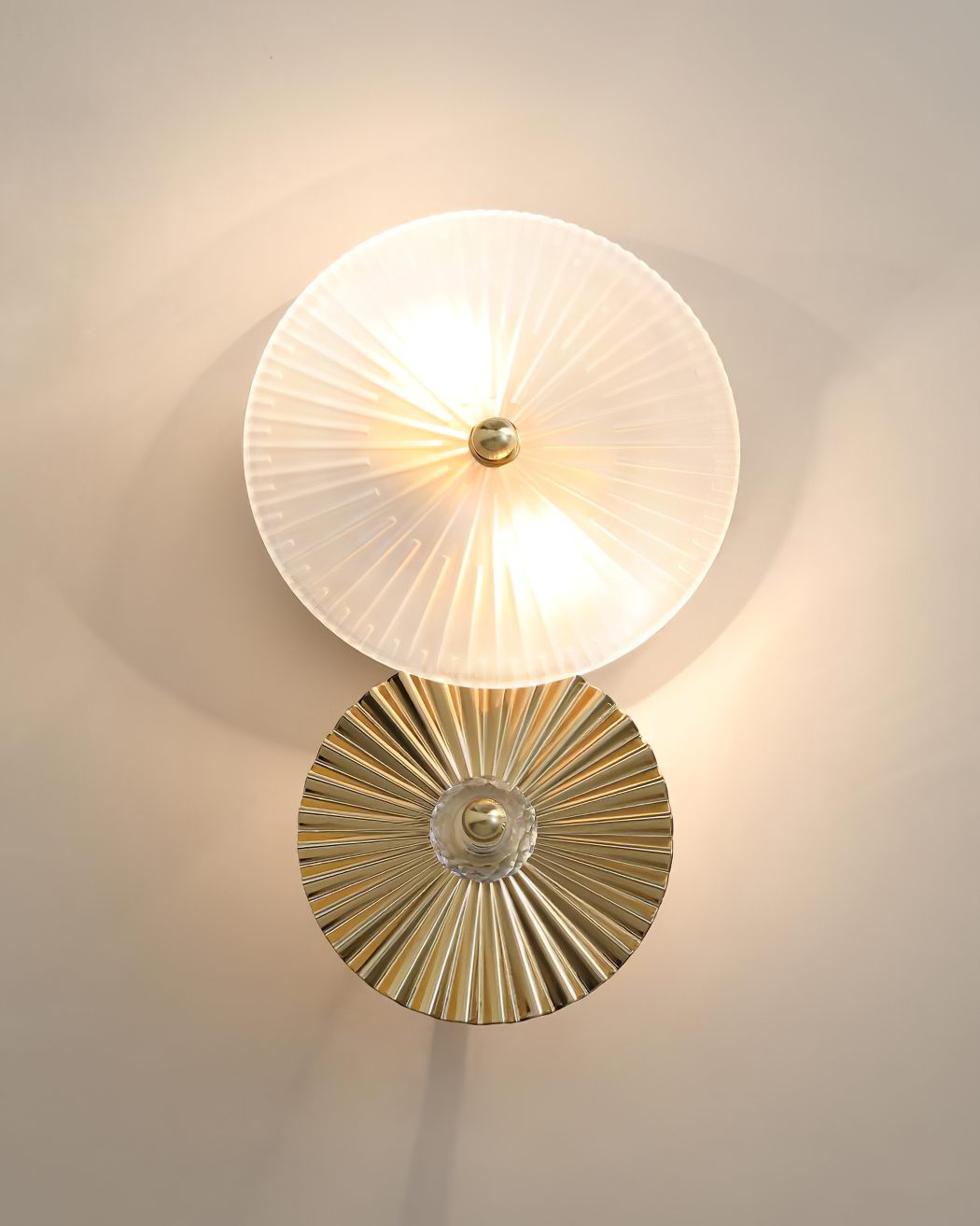 Lucky 8 Wall Lamp