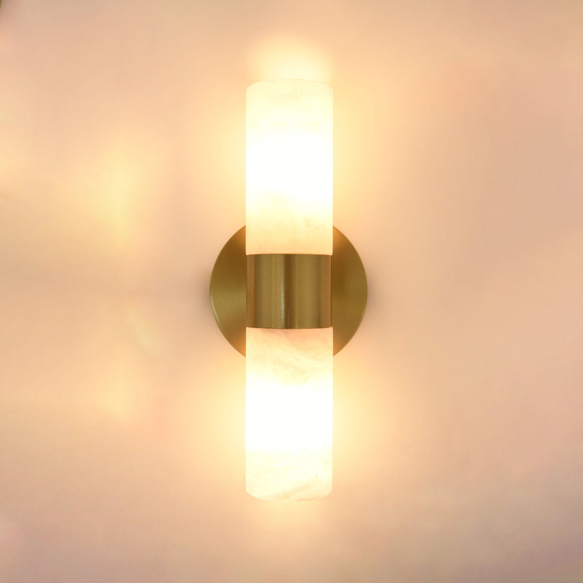 luella-wall-lamp