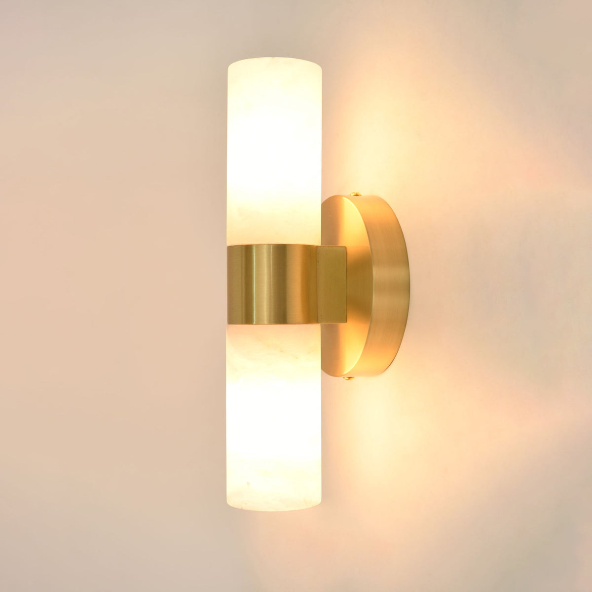 luella-wall-lamp
