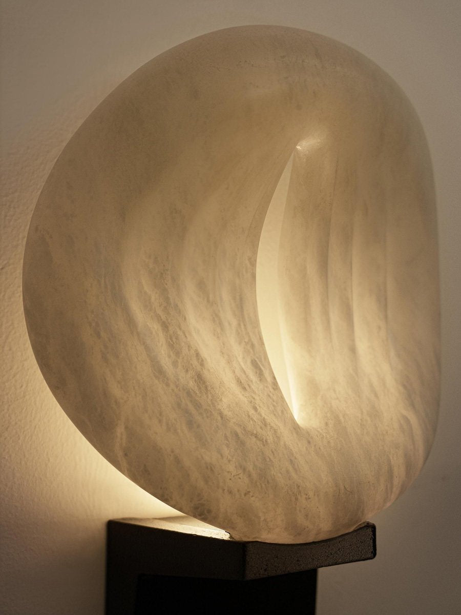 Lumen Rift Alabaster Wall Sconce – Modern LED Wall Light for Bedroom & Living Room