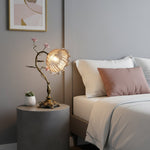 lumiere-table-lamp