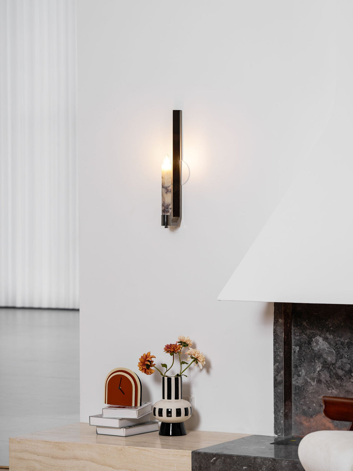Lumivolt Alabaster Wall Sconce – Modern Marble & Metal Wall Light