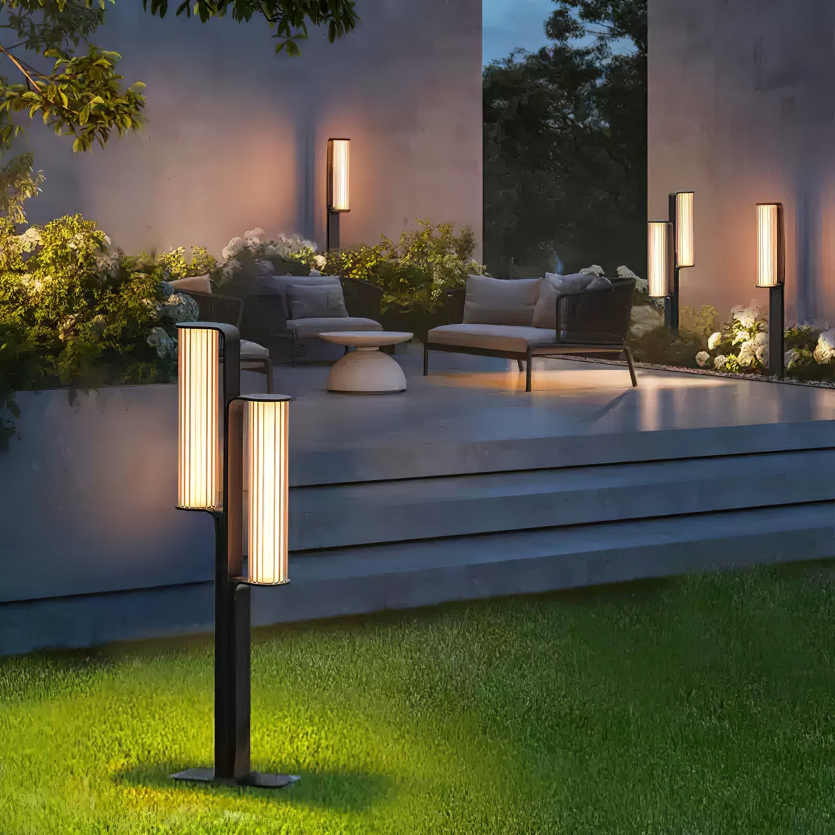 Lumo Arc Duo Outdoor Post Lamp – Modern LED Garden Lighting