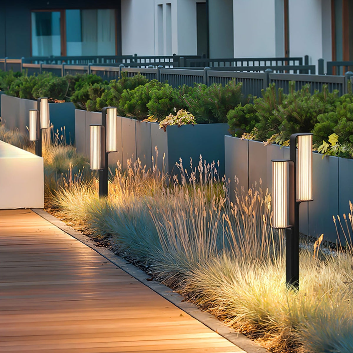 Lumo Arc Duo Outdoor Post Lamp – Modern LED Garden Lighting