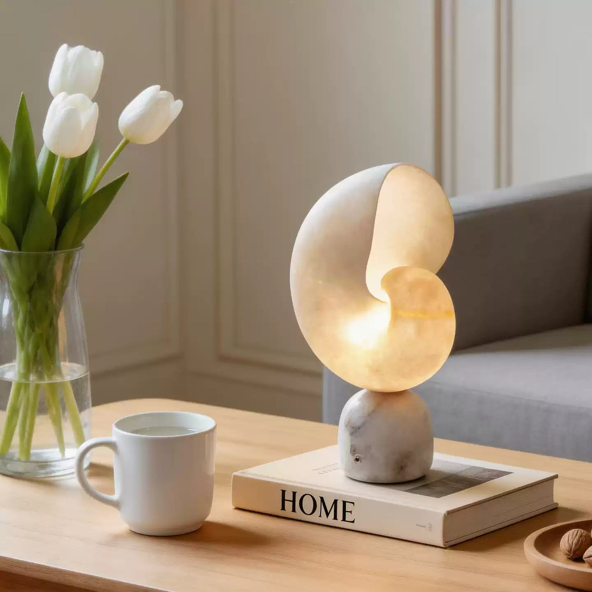 Lumora Shell Table Lamp in Alabaster and Brass by
