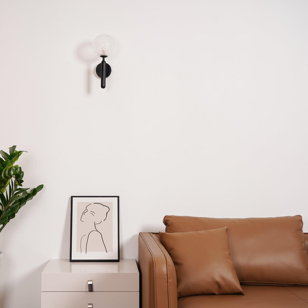 luna-orb-wall-lamp