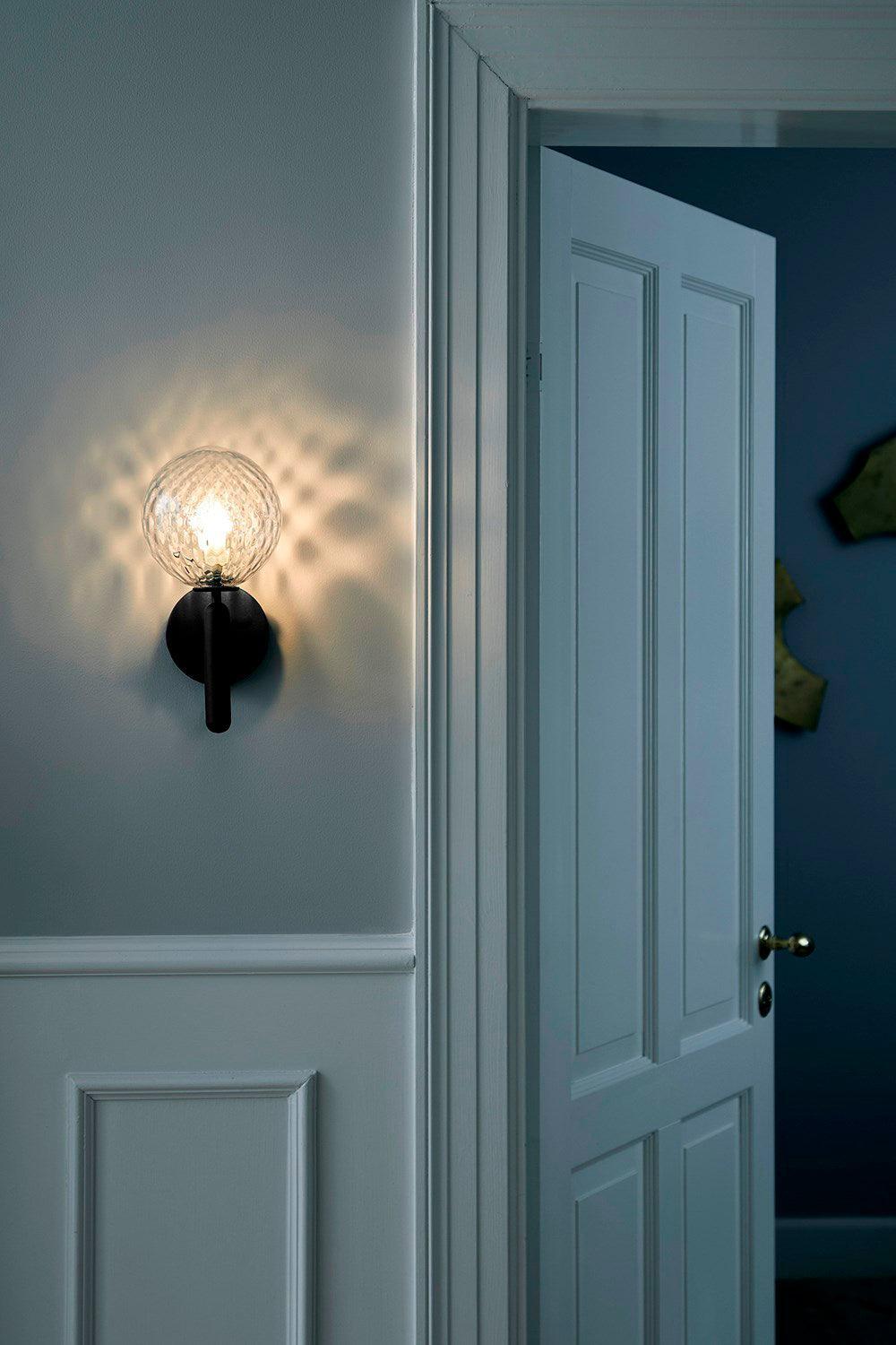 luna-orb-wall-lamp