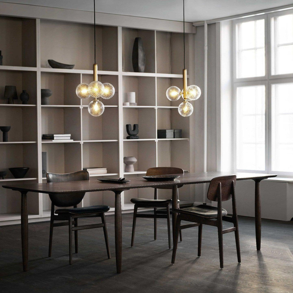 luna-orb-pendant-light