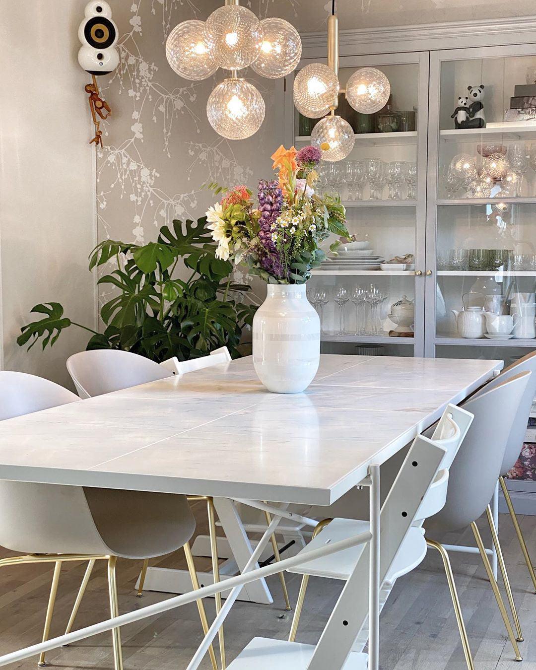 luna-orb-pendant-light