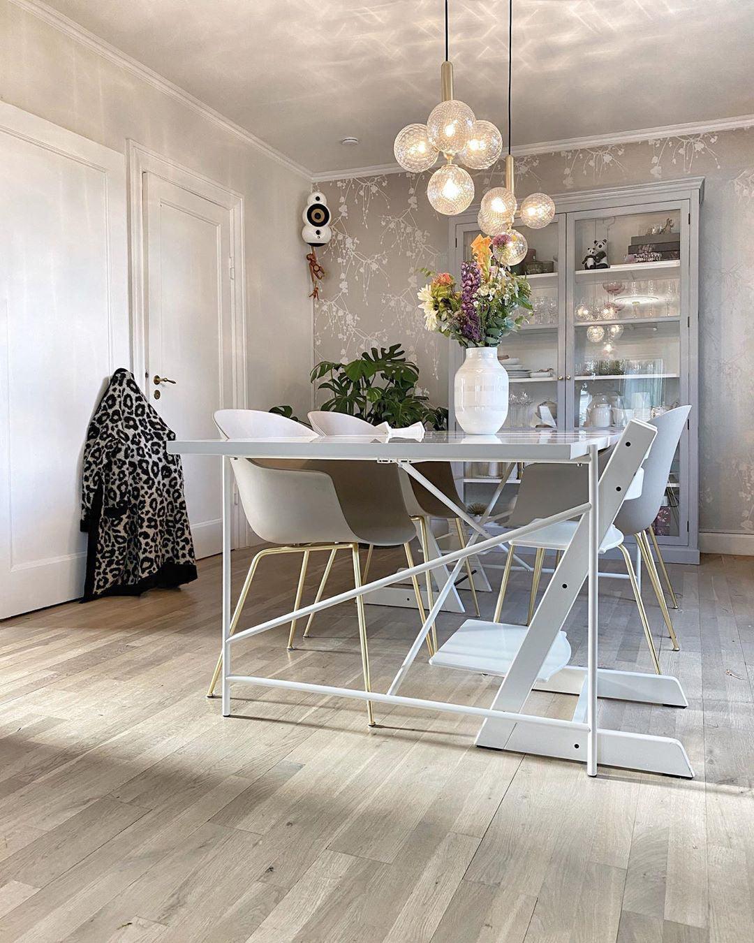 luna-orb-pendant-light