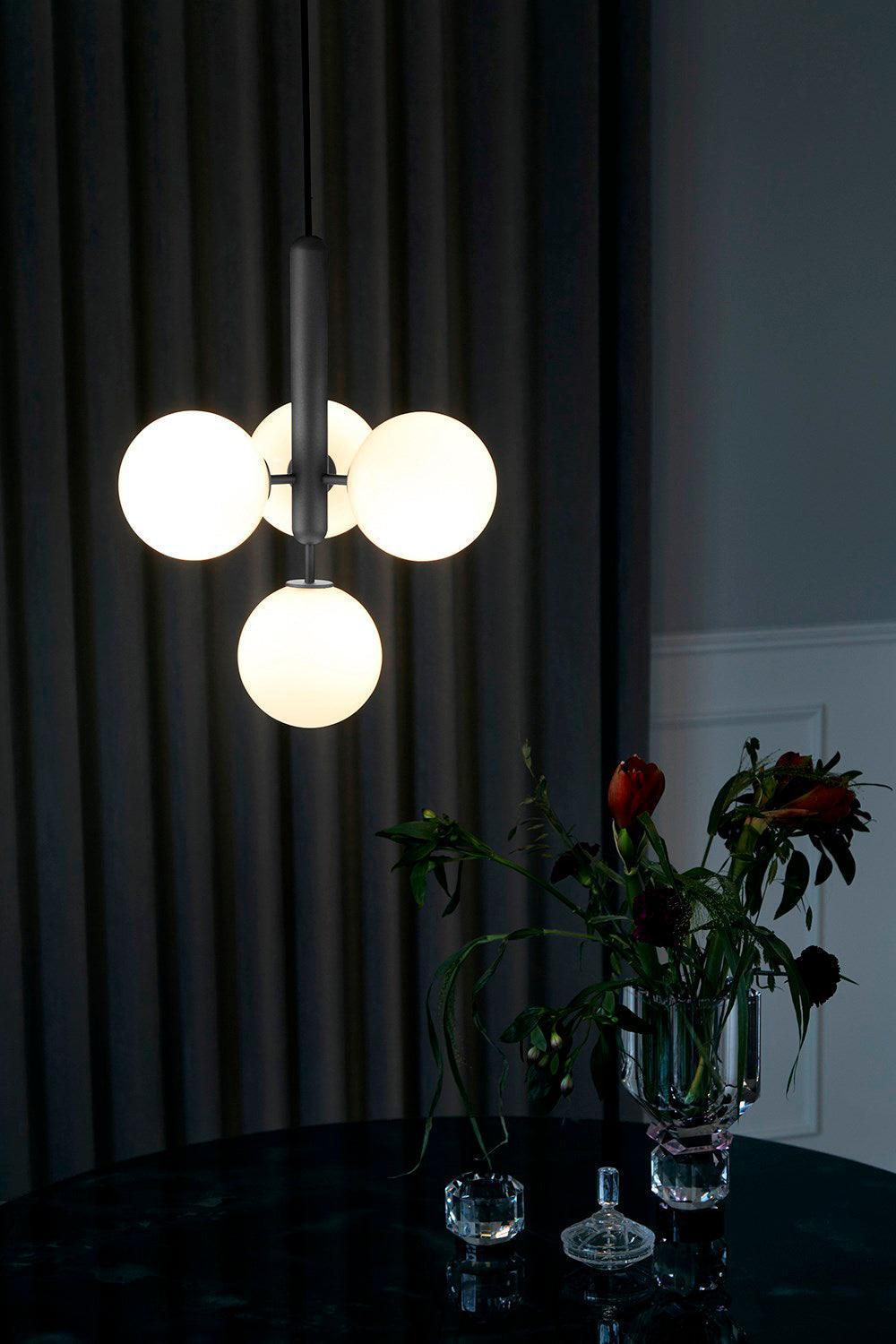 luna-orb-pendant-light