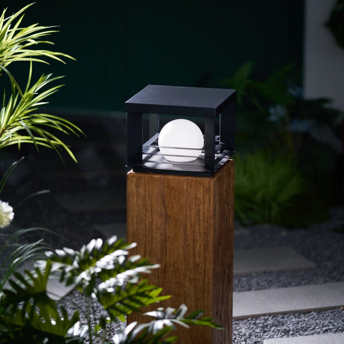 Lunar Crate Outdoor Table Lamp – Modern LED Garden Light