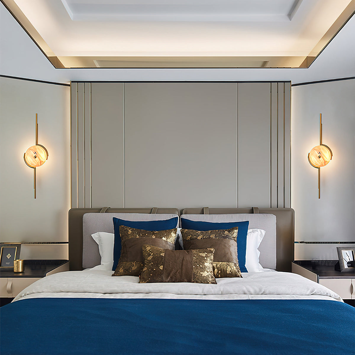 lunaris-alabaster-wall-lamp