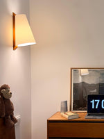 Lupe Wall Lamp