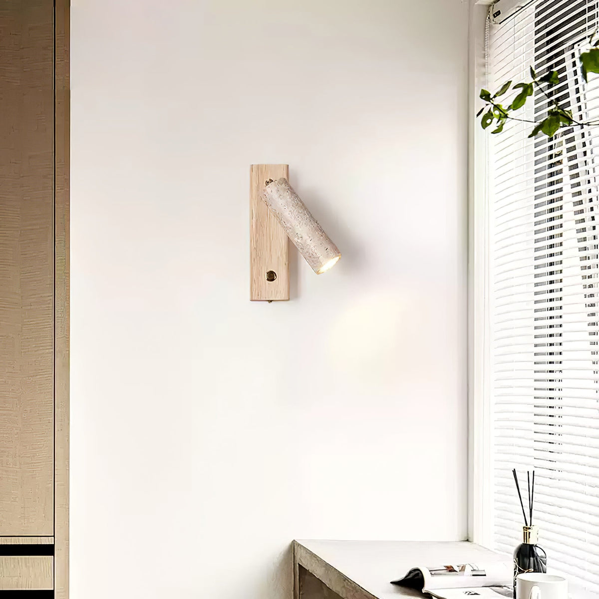 Lustra Torch Wall Sconce in Travertine and Wood