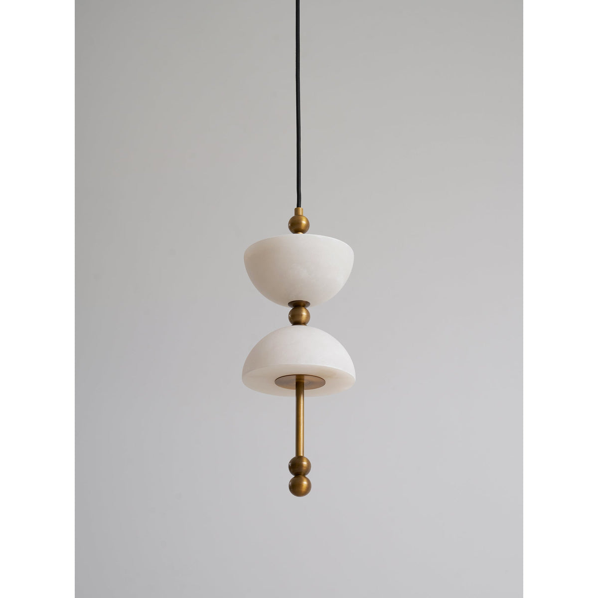 lyra-alabaster-pendant-lamp
