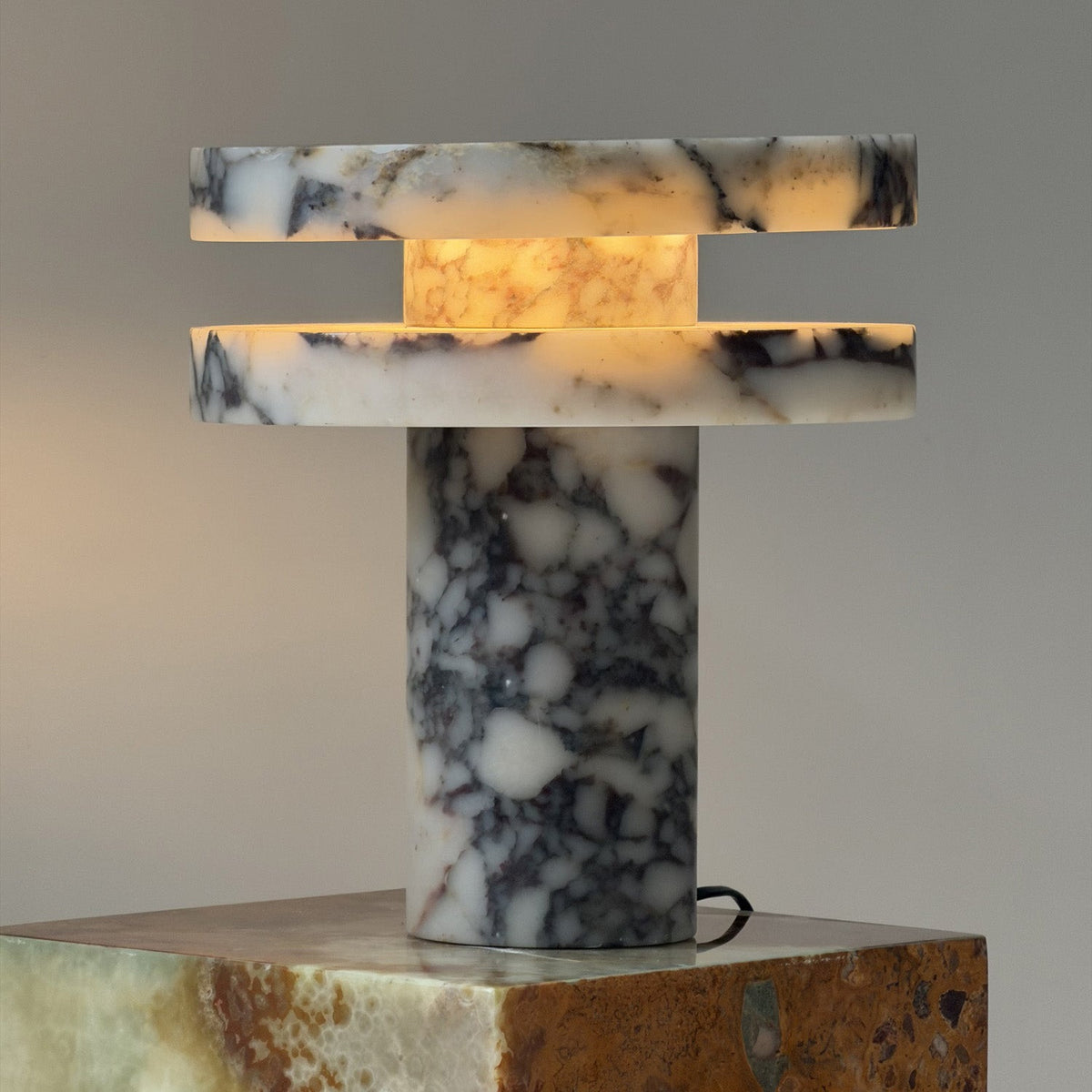 pillar-marble-table-lamp