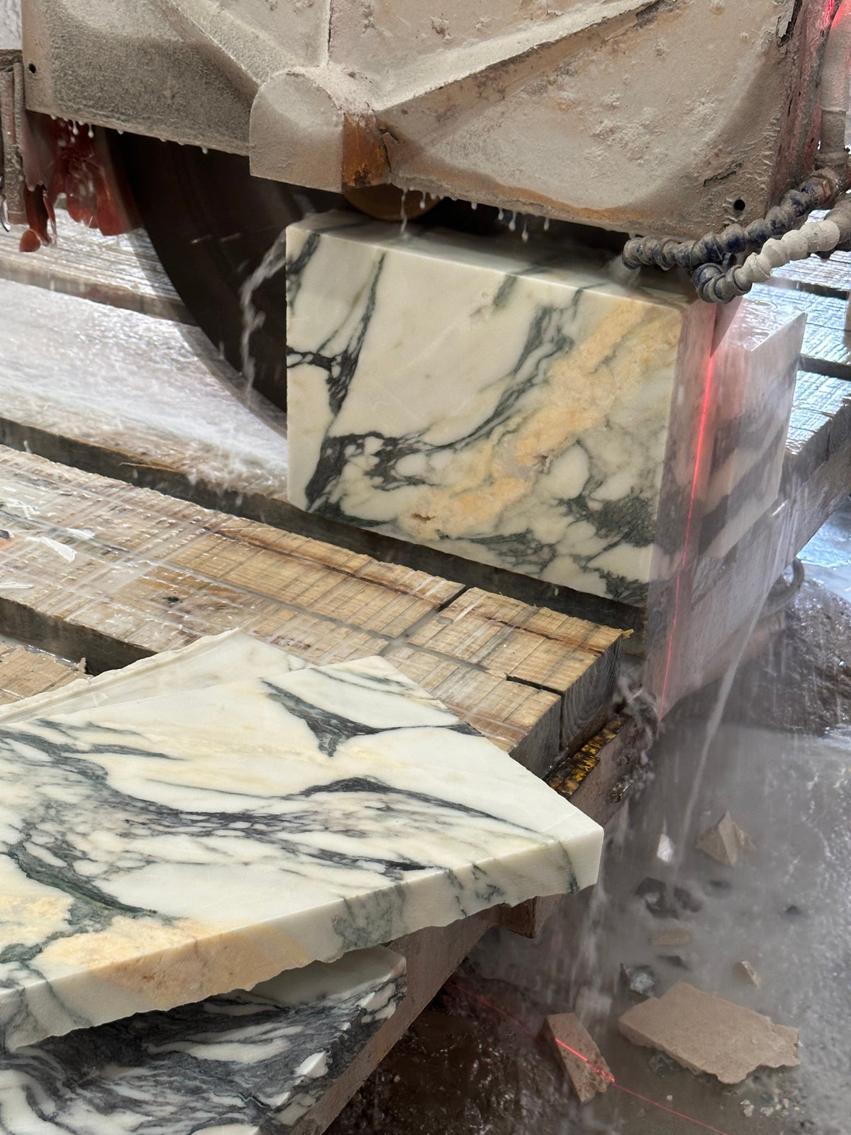 pillar-marble-table-lamp