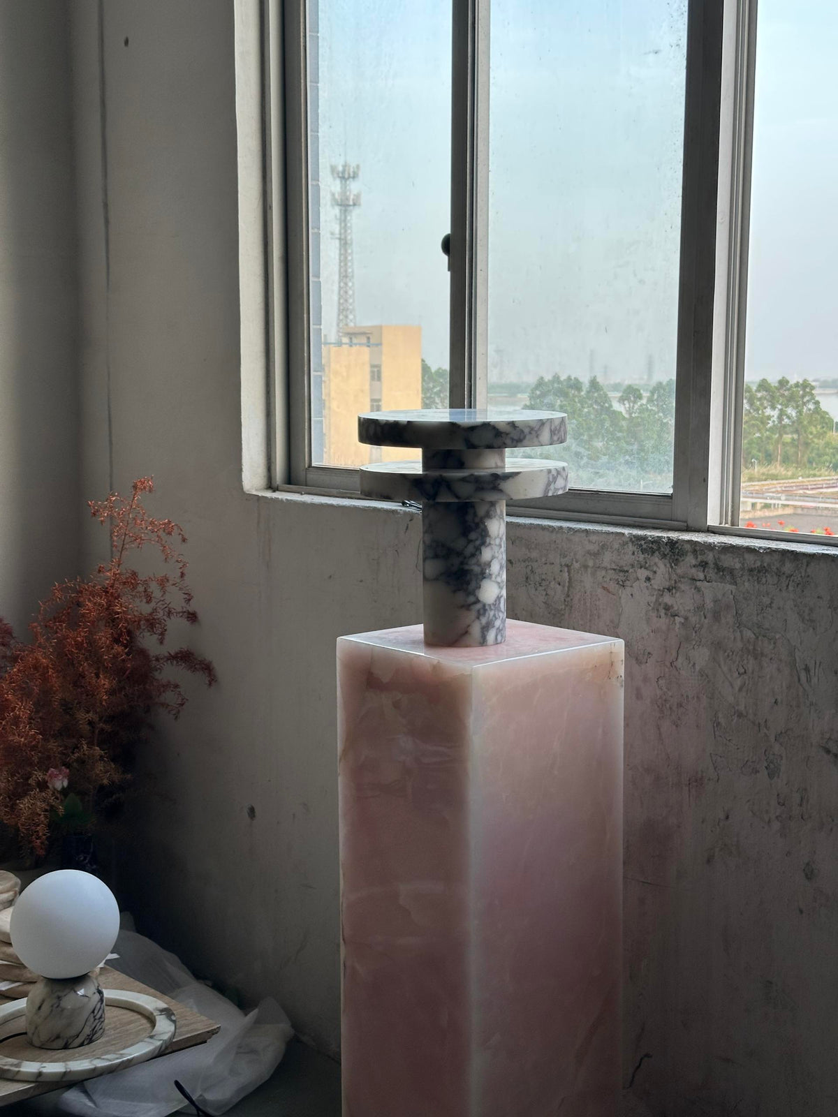pillar-marble-table-lamp