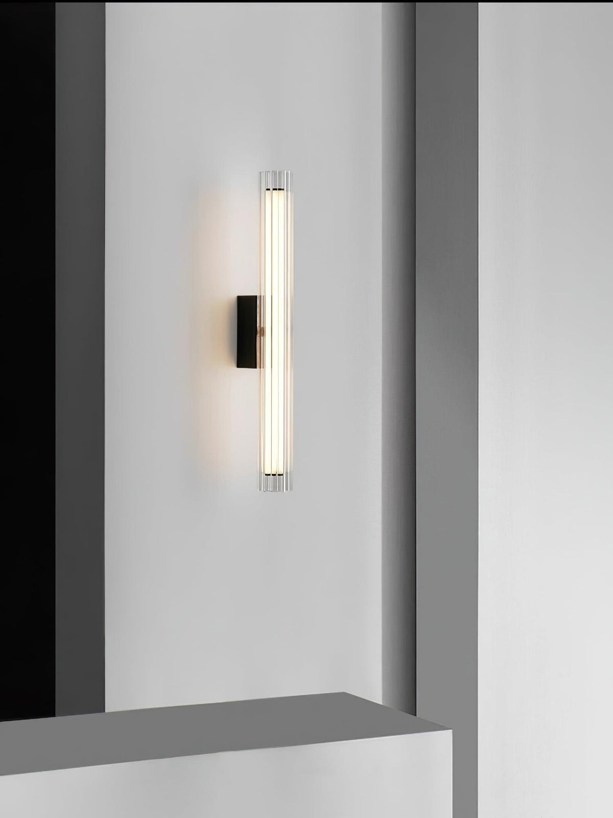 macie-wall-lamp