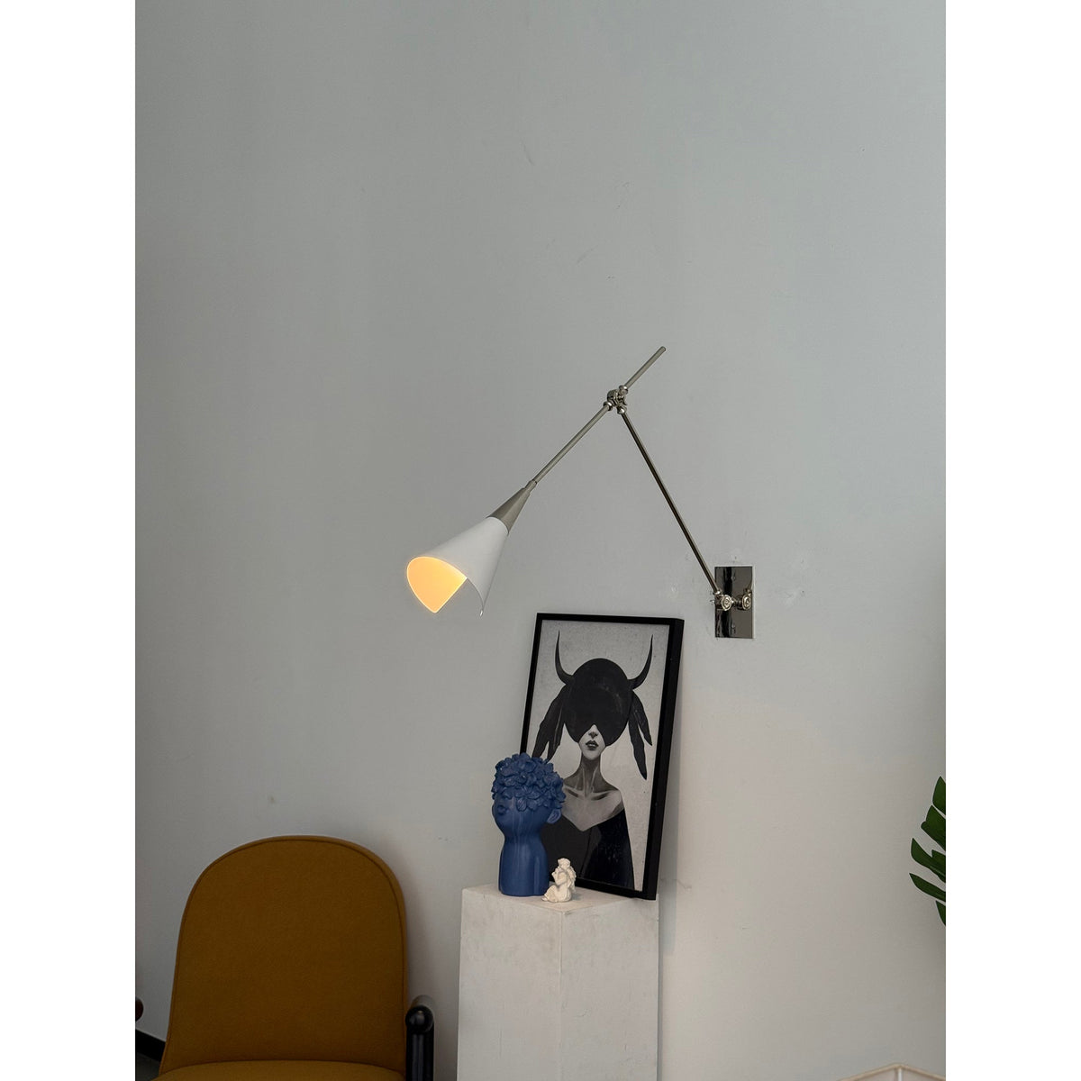 magari-wall-lamp