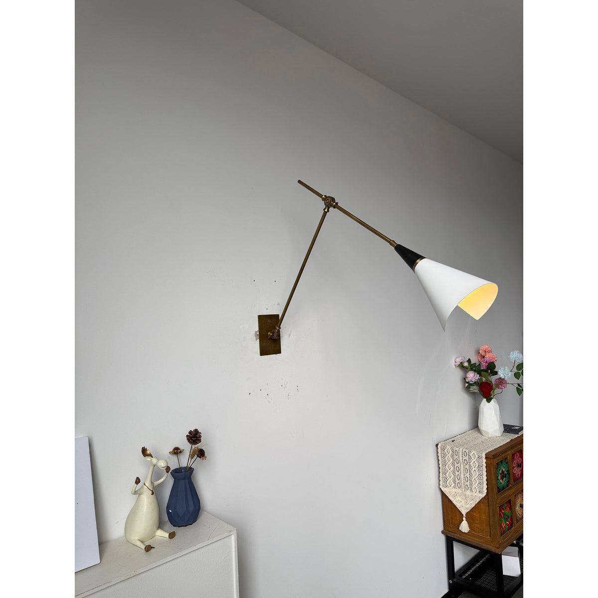 magari-wall-lamp